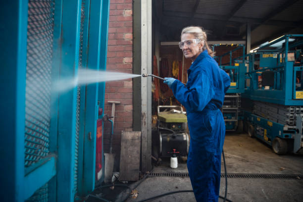 Best Commercial Building Pressure Washing  in Baraboo, WI