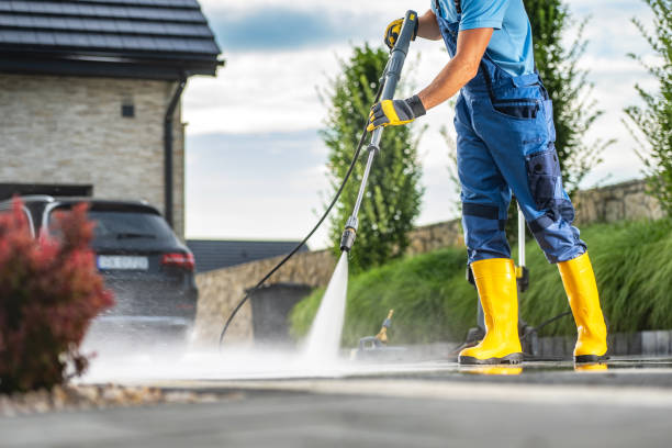 Best Affordable Pressure Washing  in Baraboo, WI